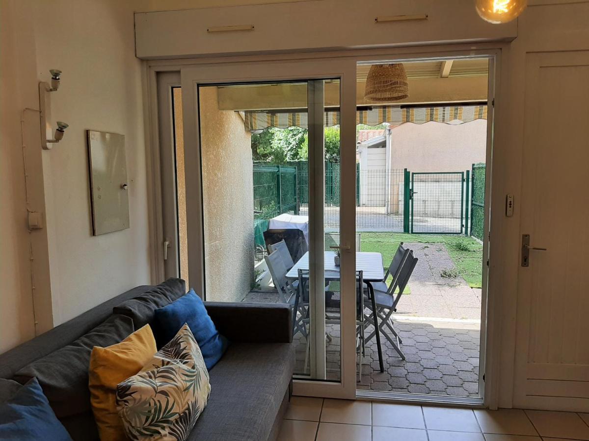 Charmante Villa Patio Avec Terrasse : Proche Plages Et Centre, Ideale Pour 4 Personnes - Fr-1-239-789 Capbreton Zewnętrze zdjęcie