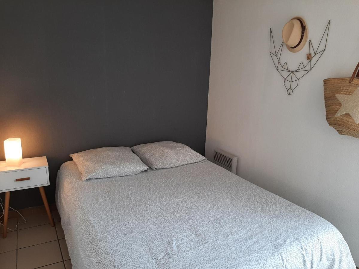 Charmante Villa Patio Avec Terrasse : Proche Plages Et Centre, Ideale Pour 4 Personnes - Fr-1-239-789 Capbreton Zewnętrze zdjęcie