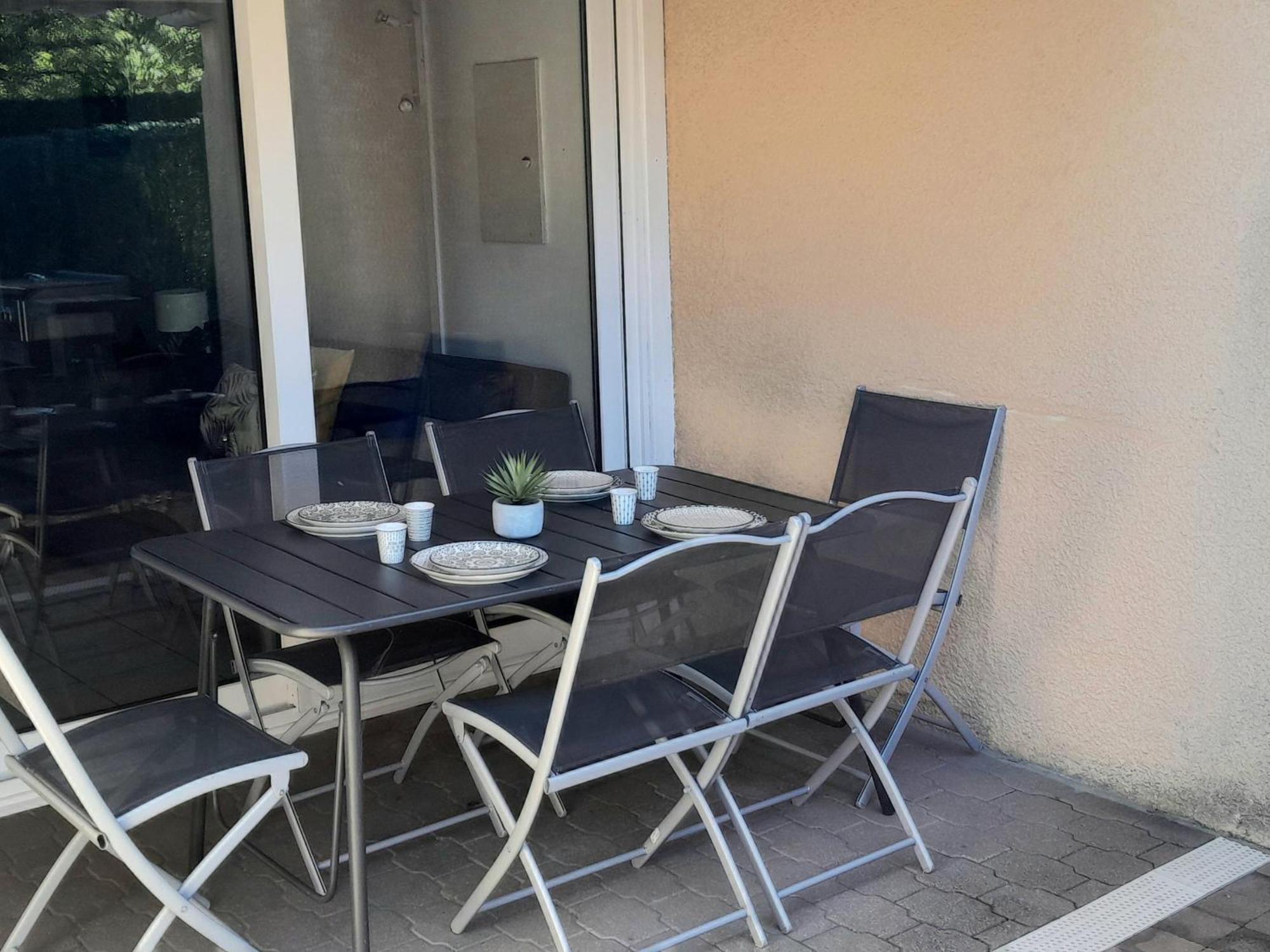 Charmante Villa Patio Avec Terrasse : Proche Plages Et Centre, Ideale Pour 4 Personnes - Fr-1-239-789 Capbreton Zewnętrze zdjęcie